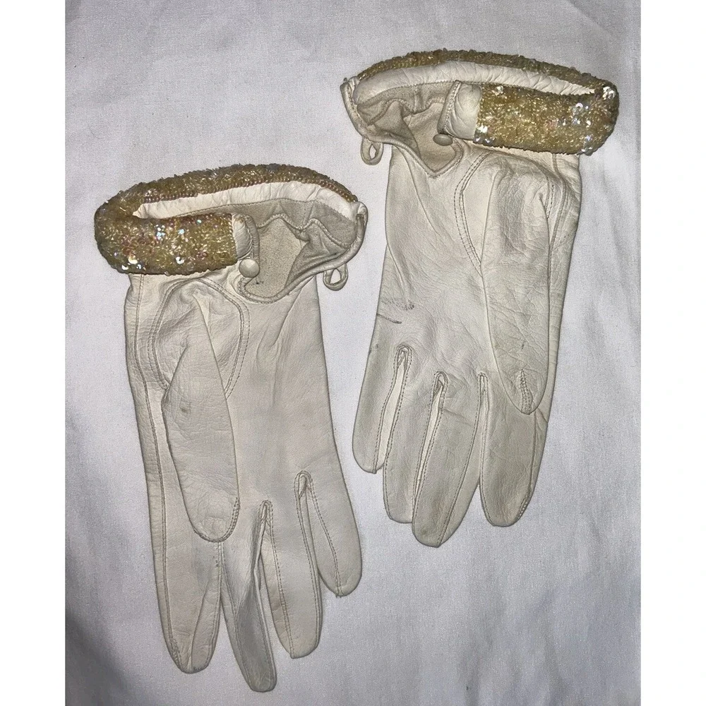 Beautiful Vintage Beige Leather Gloves With Sequins Wrist‎ Size 6 1/2